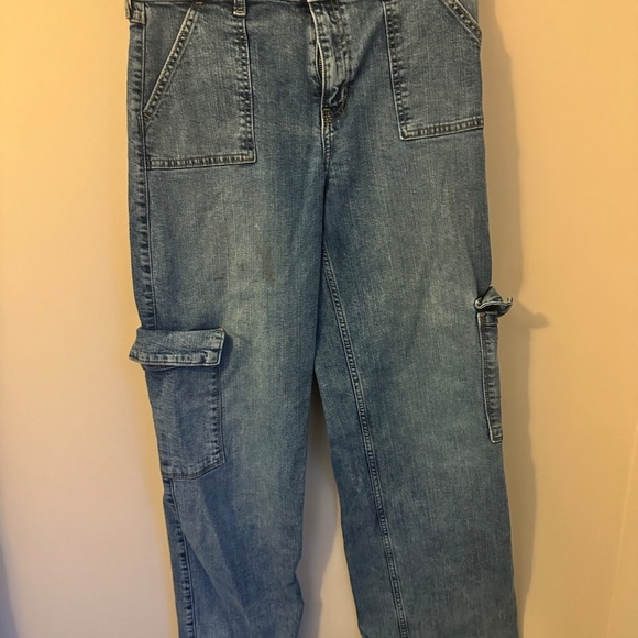 Abercrombie Kids High Rise Wide Leg Jeans with Side Pockets - Picture 2 of 4
